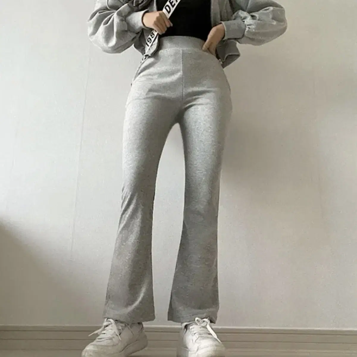 High-waisted banded boot-cut training leggings pants gray