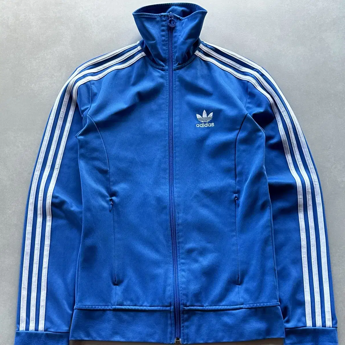 [S]Adidas Europa bloo Tracktop Jersey