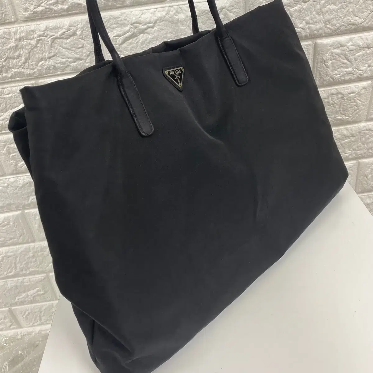 PRADA / 빈티지 프라다 삼각로고 포코노 블랙 나일론 토트백