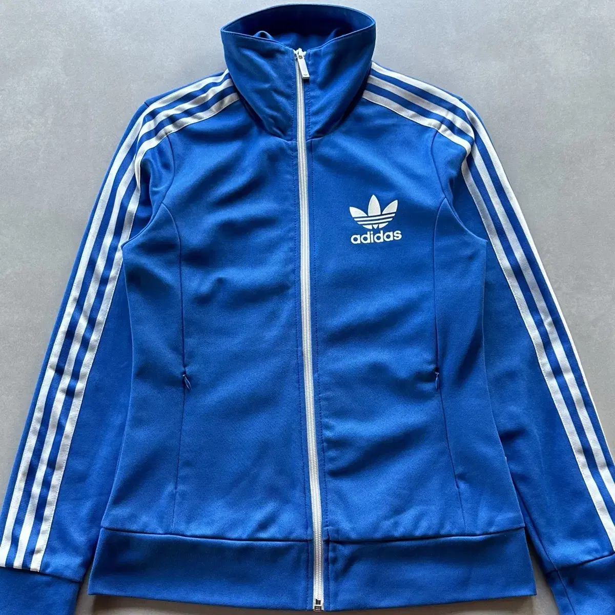 [S]Adidas Europa bloo Tracktop Jersey