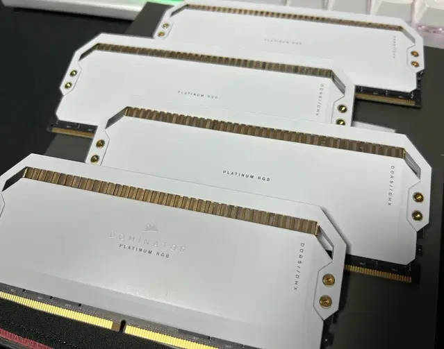 커세어 도미네이터 DDR5 (32gb x 4) 128gb 듀얼킷 x2