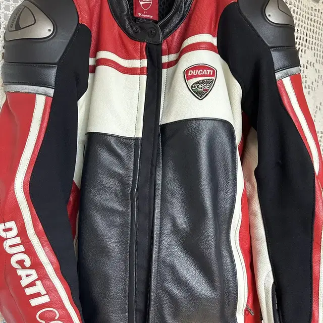 Ducati Corse C2 Leather Jacket 50 사이즈 가죽