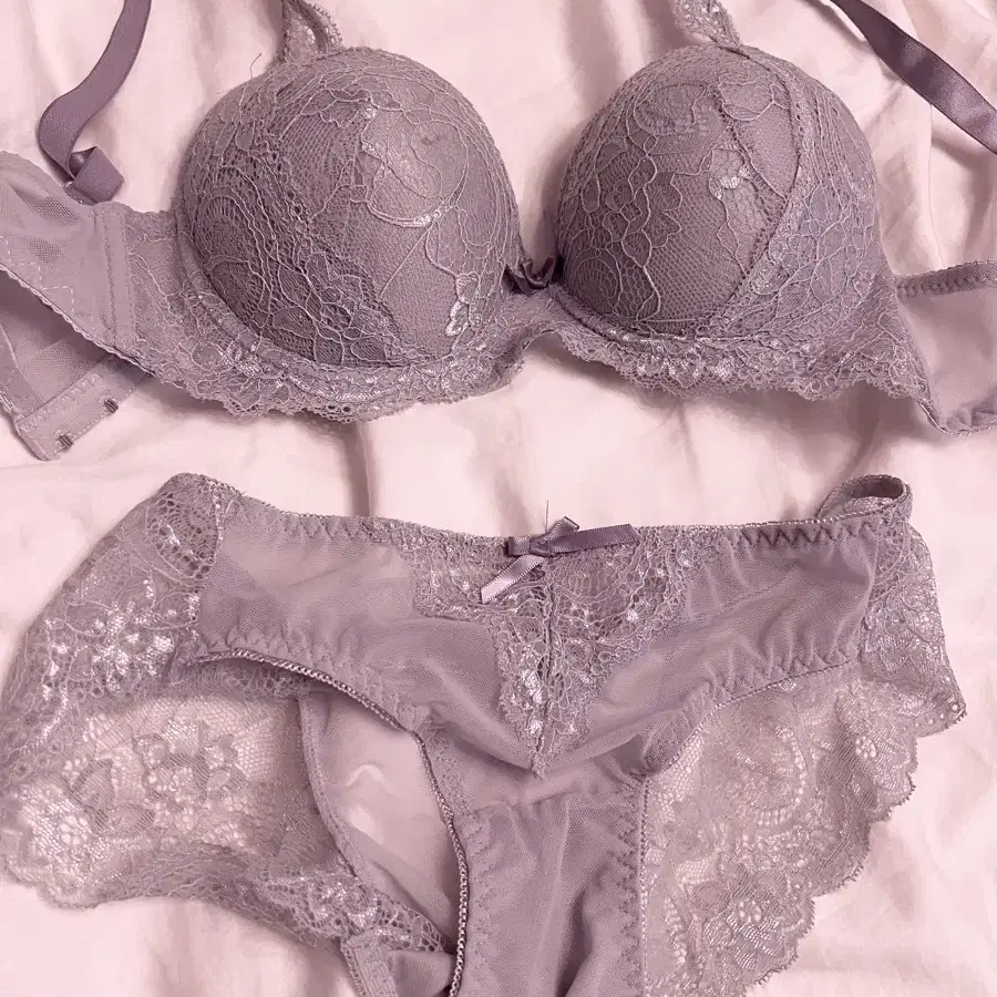 French Mood Lace Lingerie Set (A+)