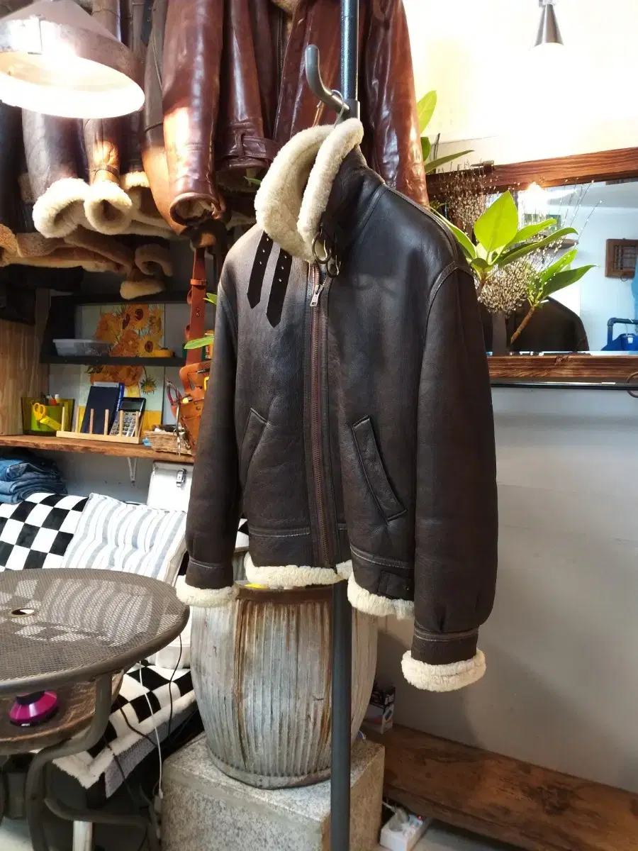 USA Sheepskin 리얼항공무스탕  . L