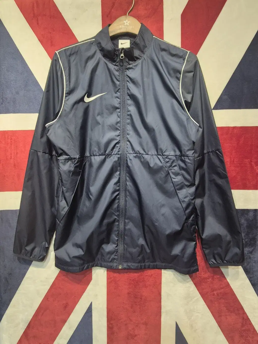 [95] Nike Swoosh Windbreaker Jacket Navy