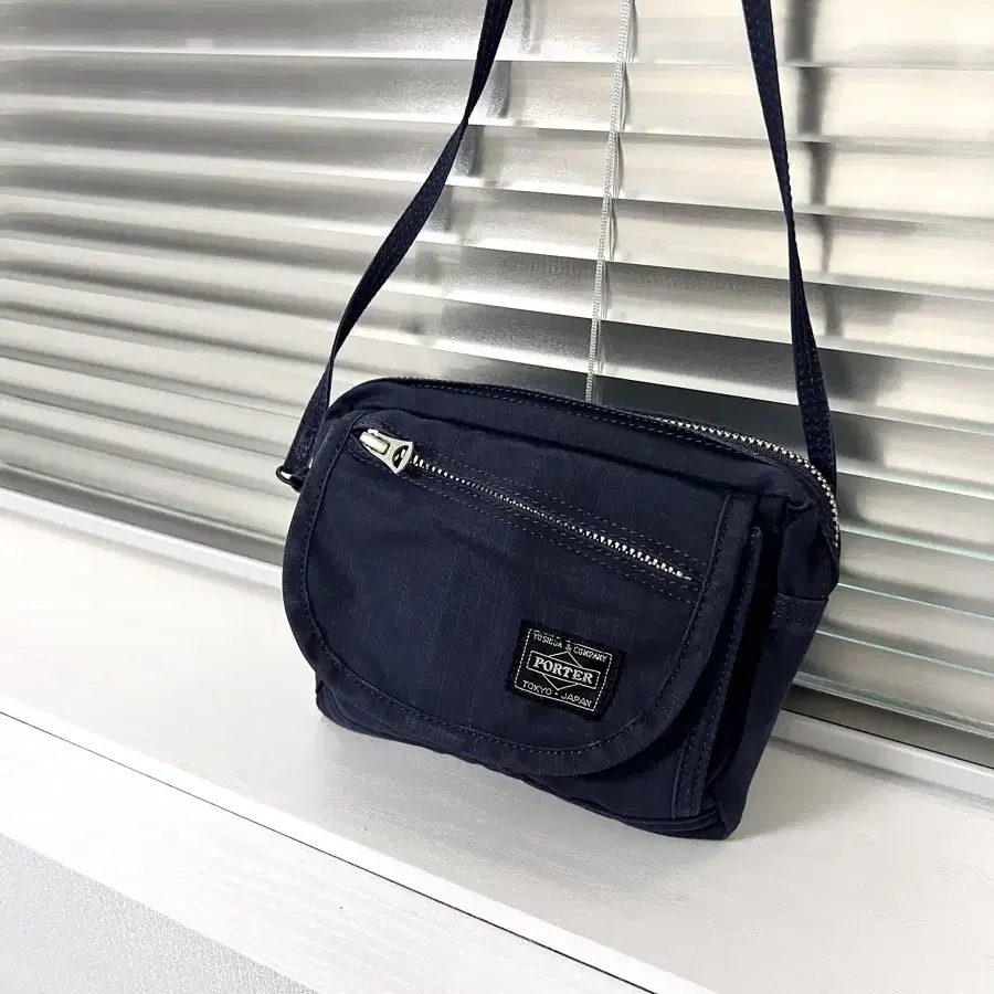 PORTER - POUCH (Navy) 포터 크로스백