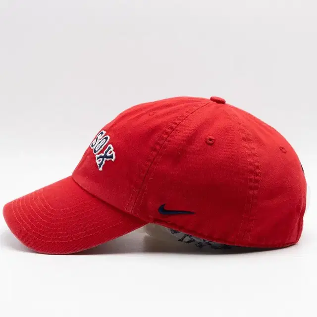 VINTAGE NIKE X MLB RED SOX RED HAT