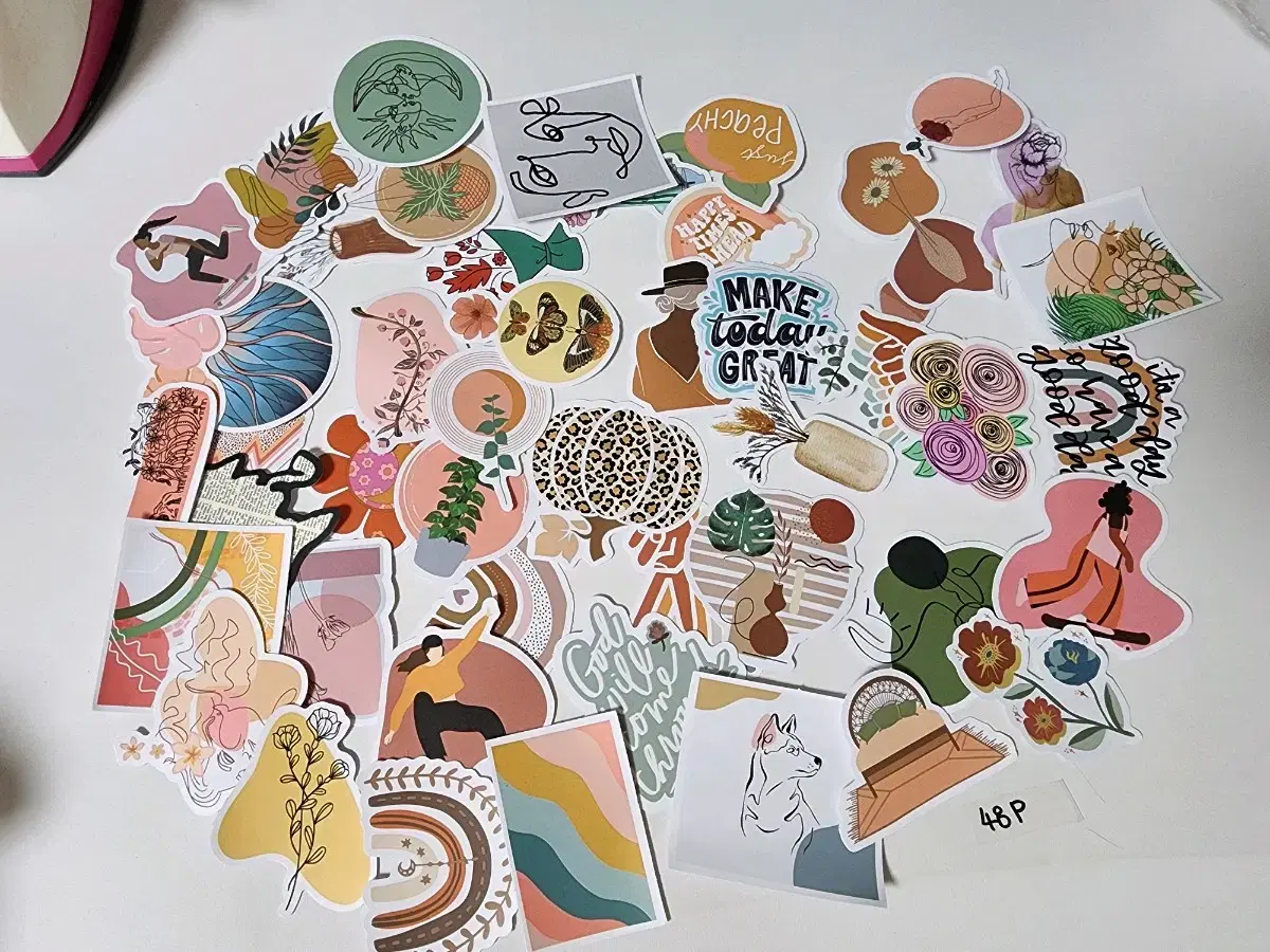 Forty-eight pieces of stickers. Daku.