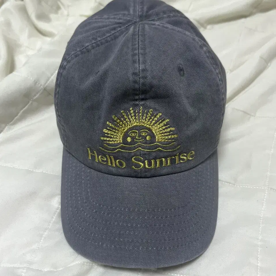 (새상품) hellosunrise Washed OG Logo 볼캡 모자