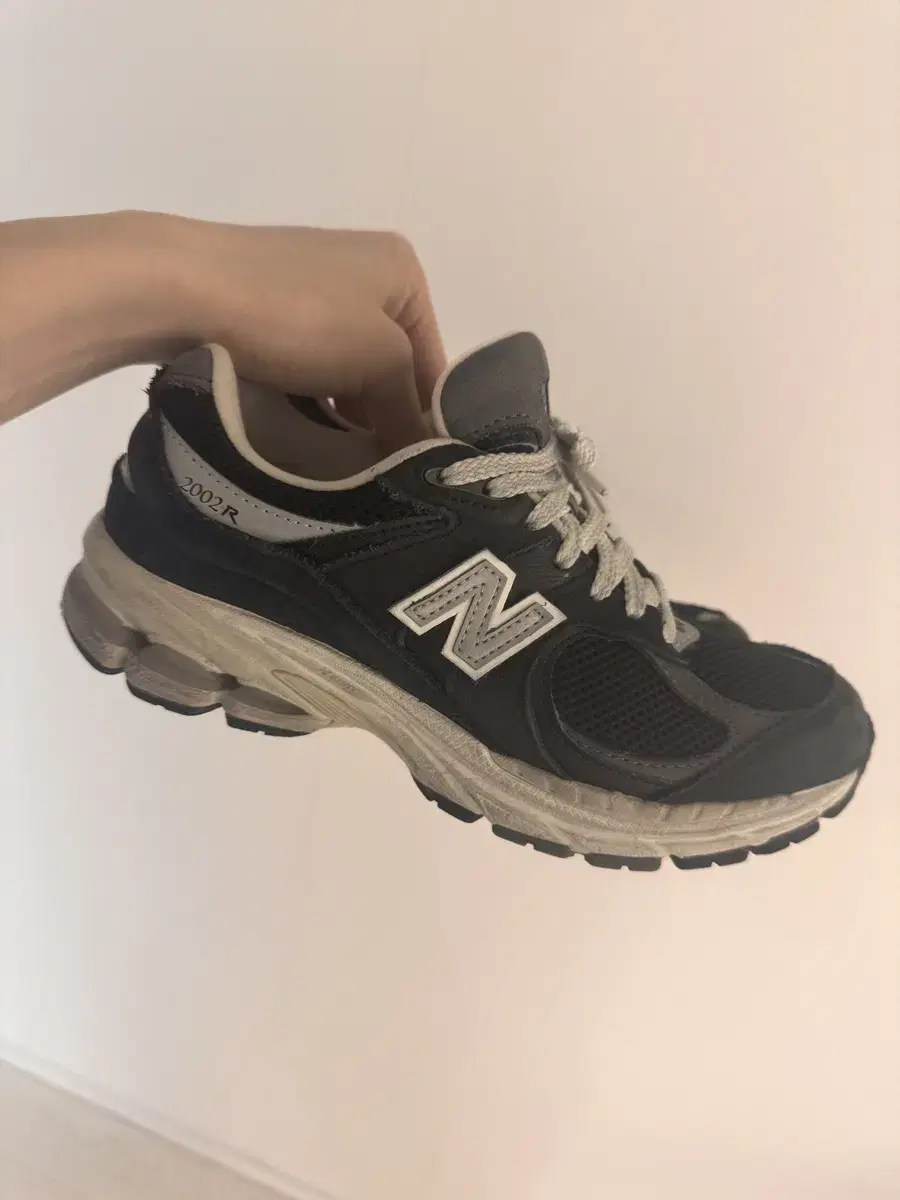 뉴발 m2002rnc 225mm . New Balance 2002R Pr