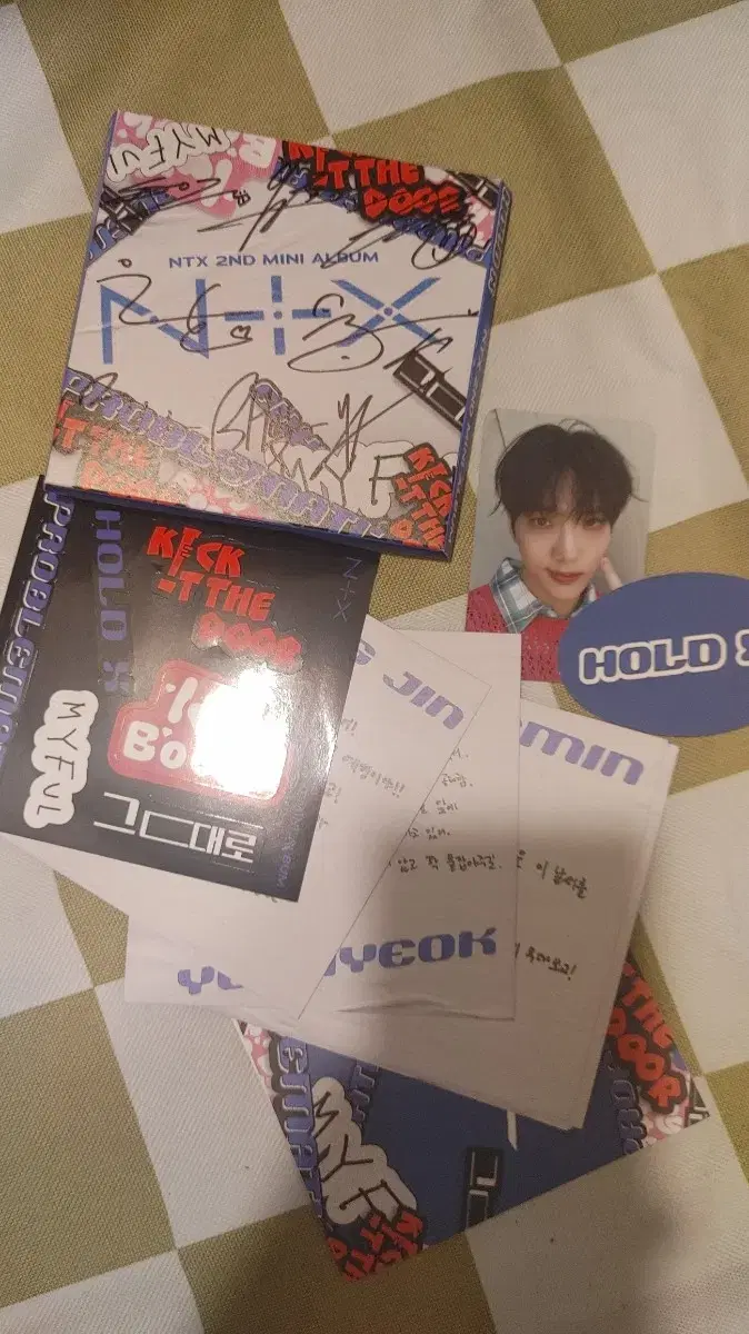 Rookie NTX 2nd mini album HOLD X handwritten sign Bimae photocard