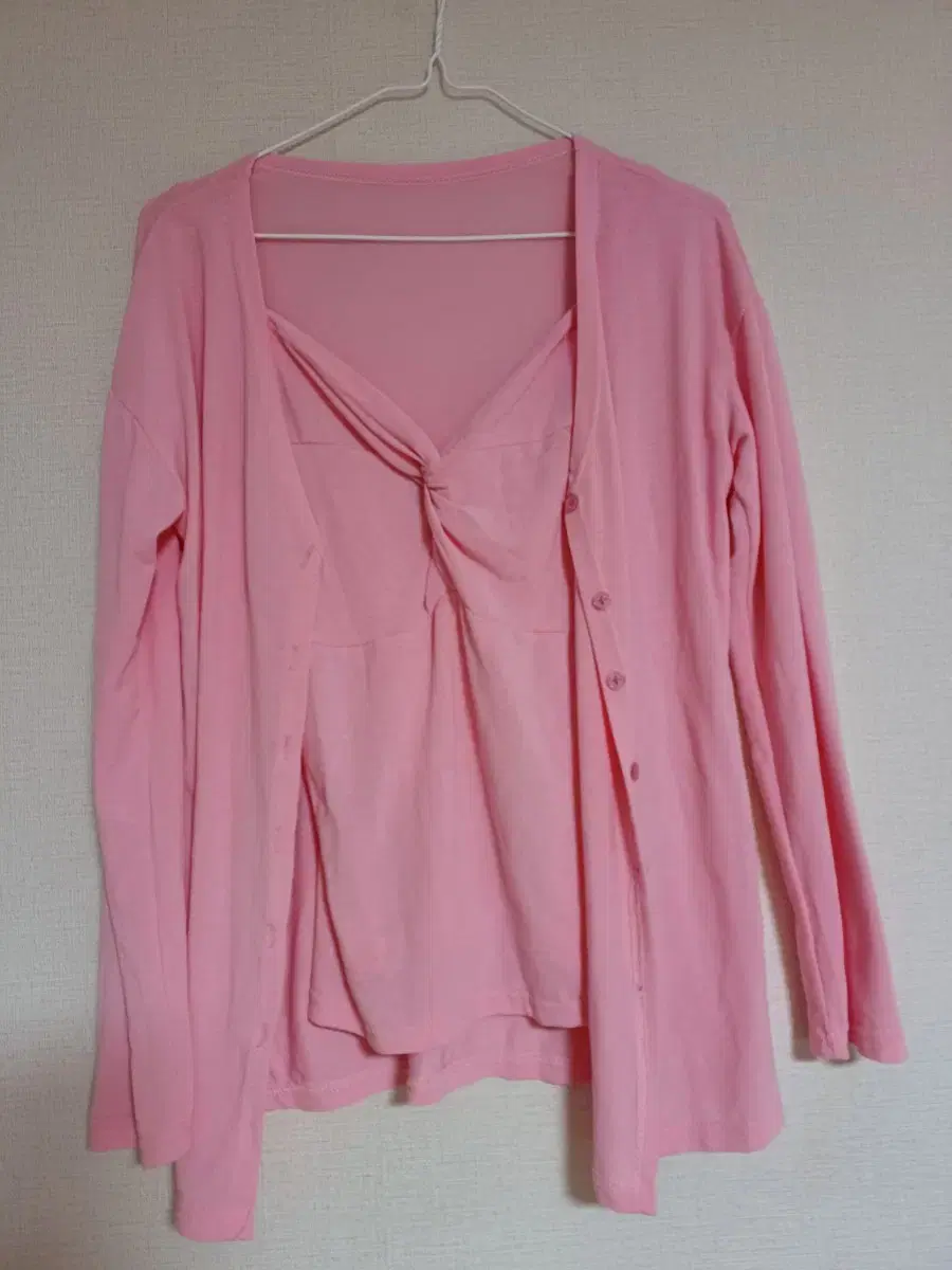 Cool tone pink tank top + cardigan set