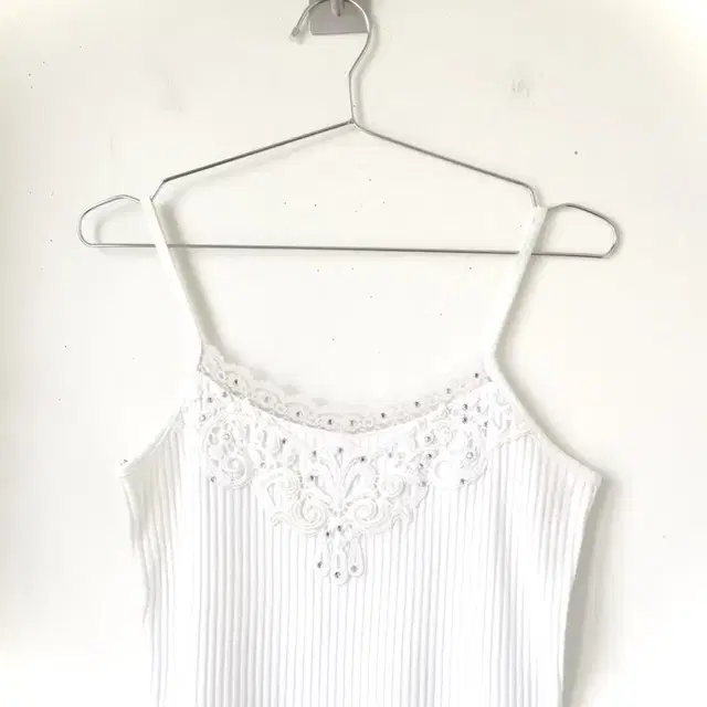 Vintage White Fairy Oriental Sleeveles