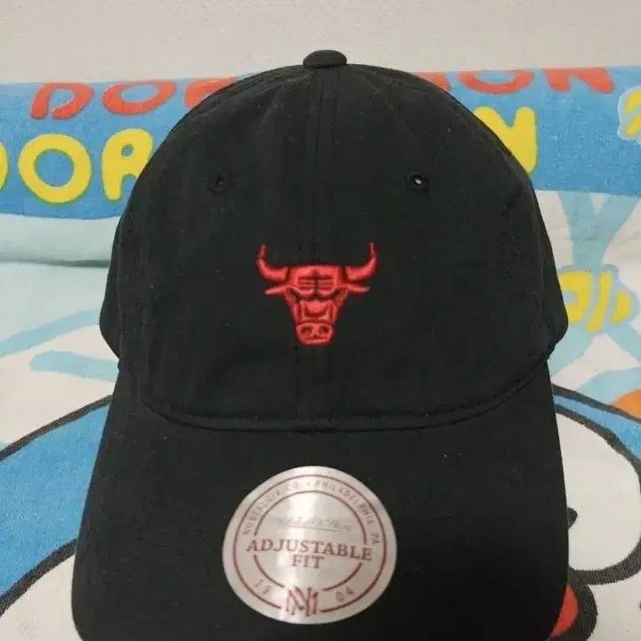 새상풐)CHICAGO BULLS 시카고불스 스몰로고 미첼앤네스 볼캡