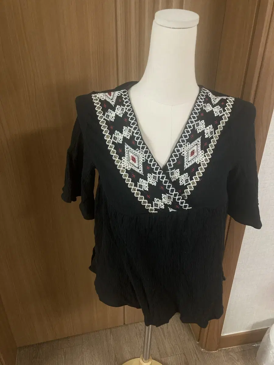 Flit Embroidered Blouse