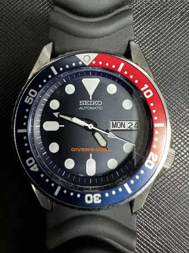 미사용 세이코 SKX015 펩시 다이버 희소 시계