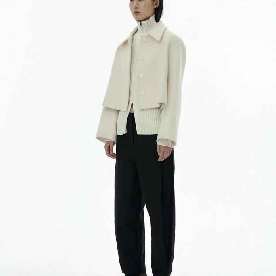 아모멘토 WIDE CROP COAT 2