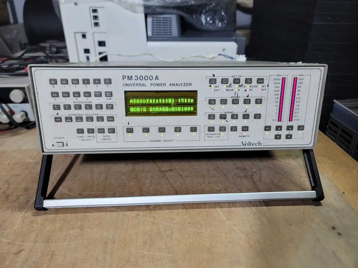 Voltech PM3000A Power Analyzer 전력분석기