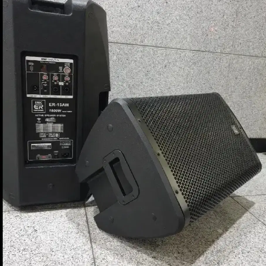 JBL eon612 못지않은 액티브 앰프 내장형 스피커 ER-12AW