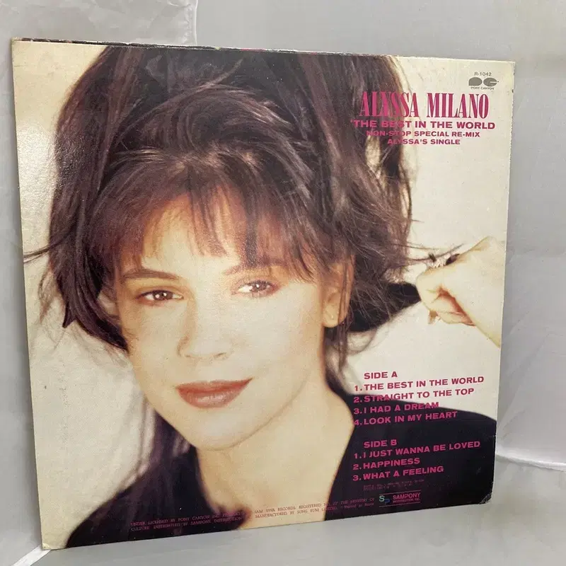 ALYSSA MILANO LP / C1236