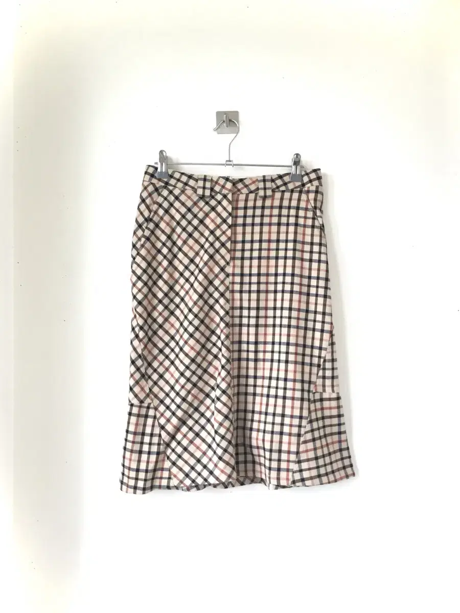 Daks check Skirt