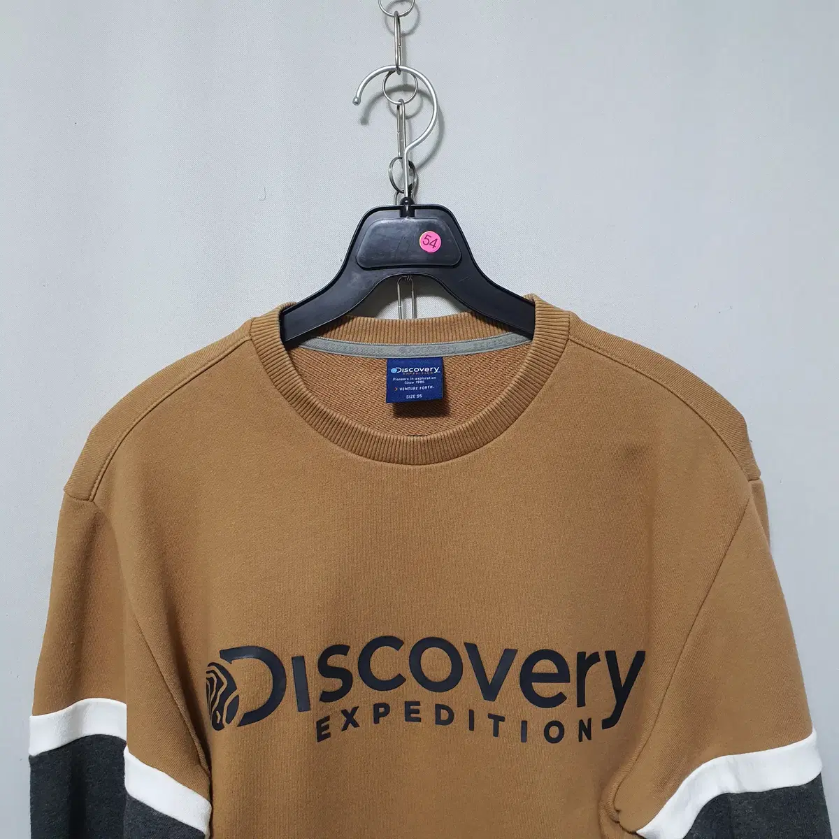 G-54 Discovery Men's Blocked Logo Top 95