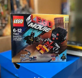 New) The LEGO Movie 70817 Attack of the Batman and Super Angry Kitty