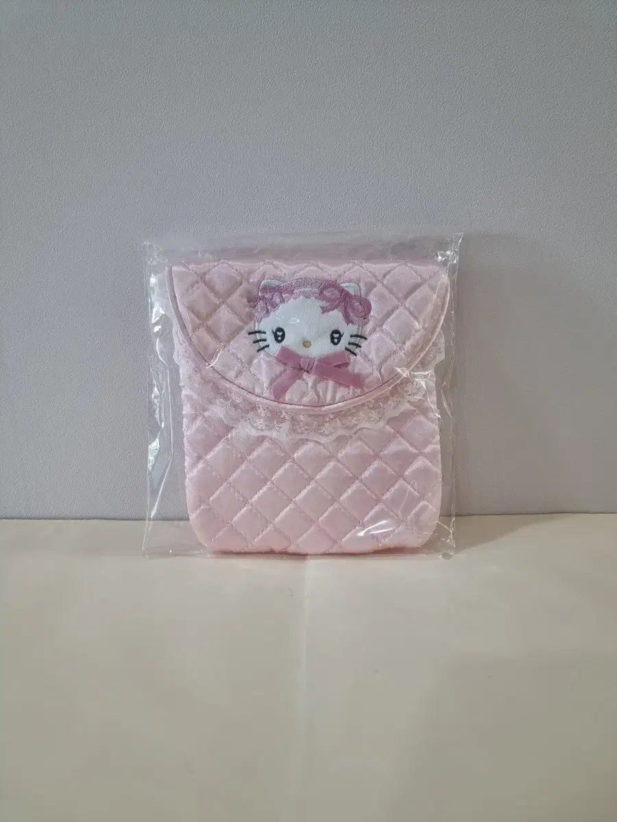 (Genuine) Sanrio Hello Kitty 50th Anniversary Quilted Pink Mini Pouch