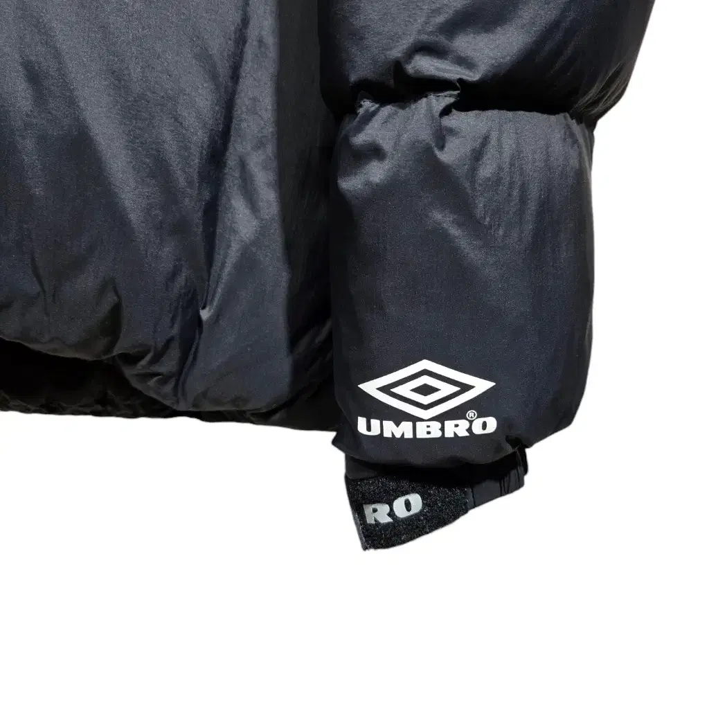 95/ UMBRO 엄브로 나일론 덕다운 숏패딩 /0821