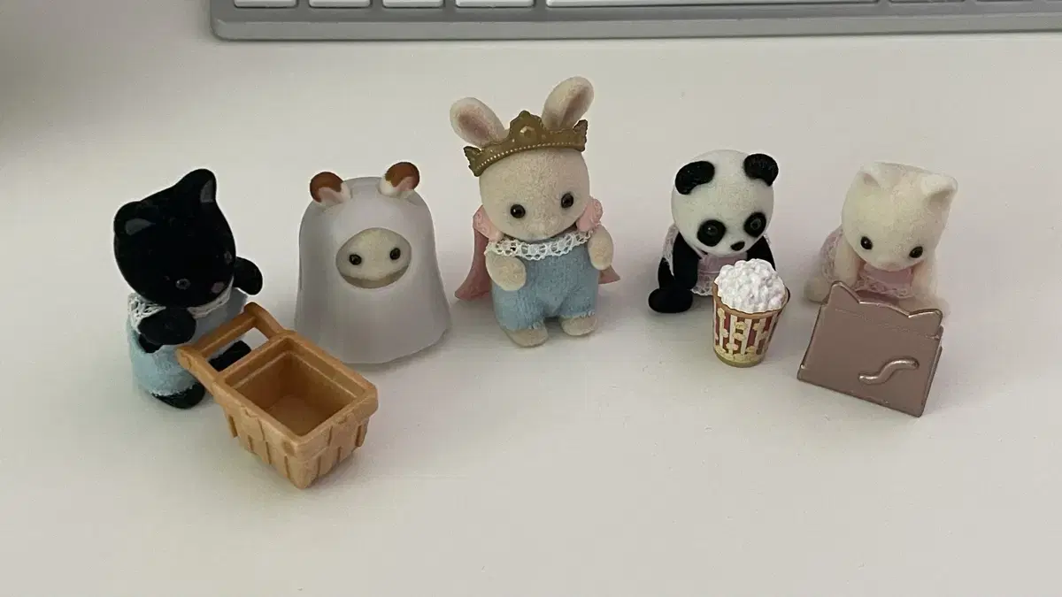 Sylvanian Family Blindbag Baby Shopping Baby Playground wts sells