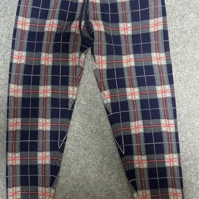 마커스 루퍼 Tartan Joggers M사이즈 / 새상품