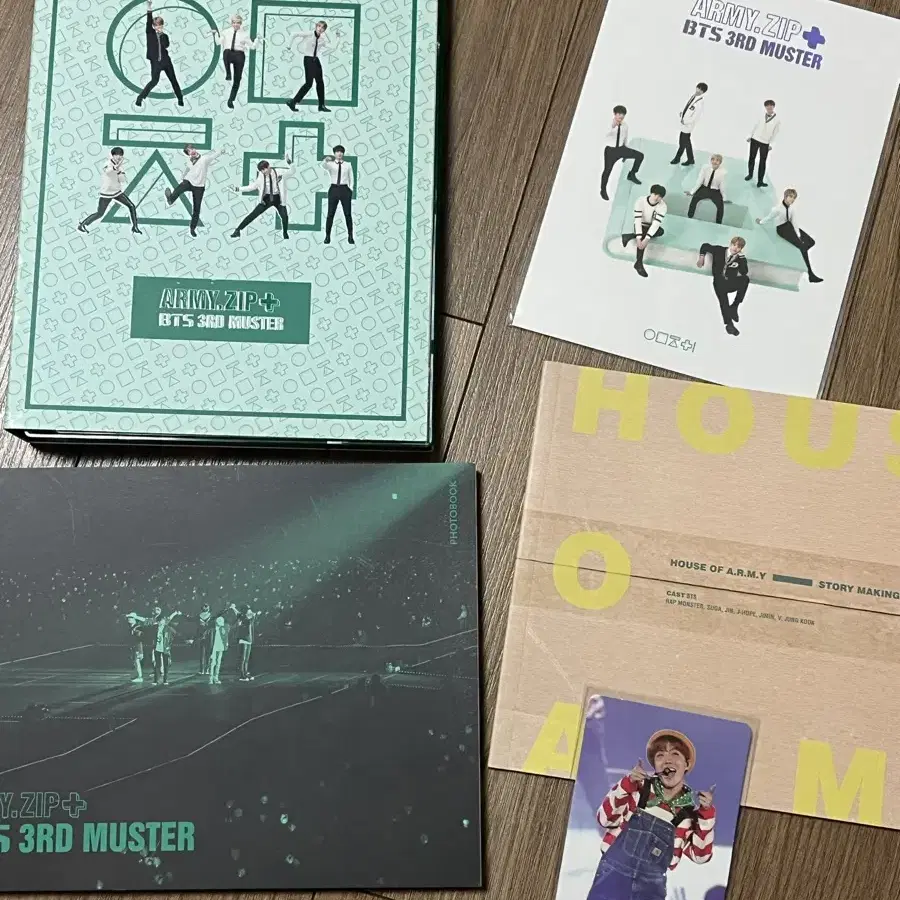 방탄소년단 머스터 3기 dvd 호석 포카 포함 풀셋 일괄 양도 제이홉