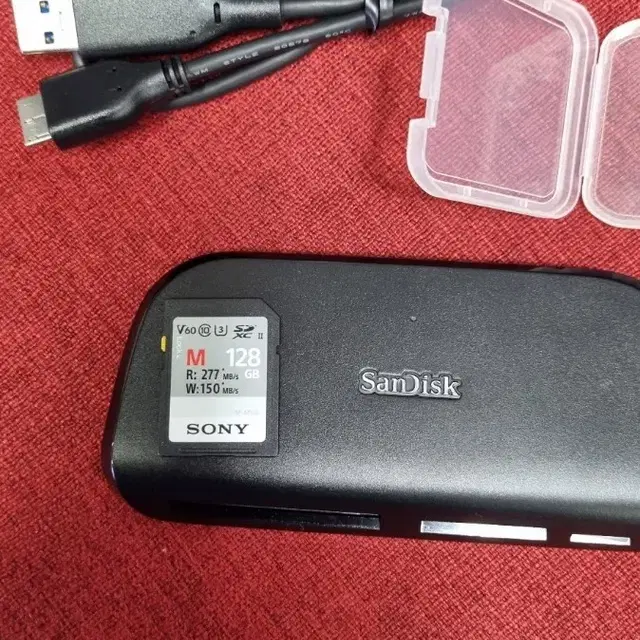 소니 sd128gb+샌디스크 리더기 판매합니다