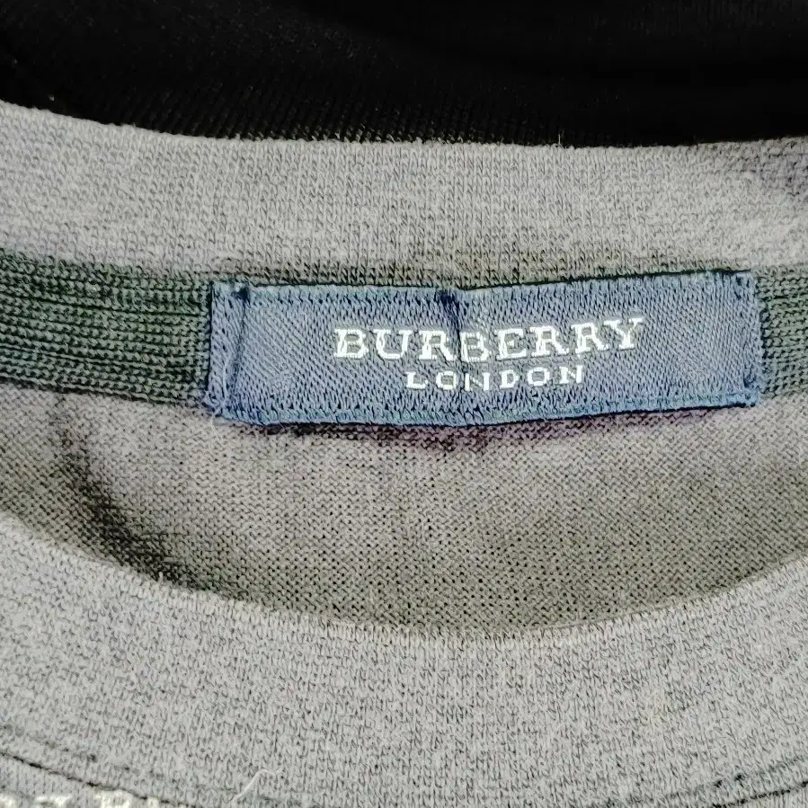 BURBERRY LONDON 버버리런던 일본판 패턴로고 라운드티셔츠