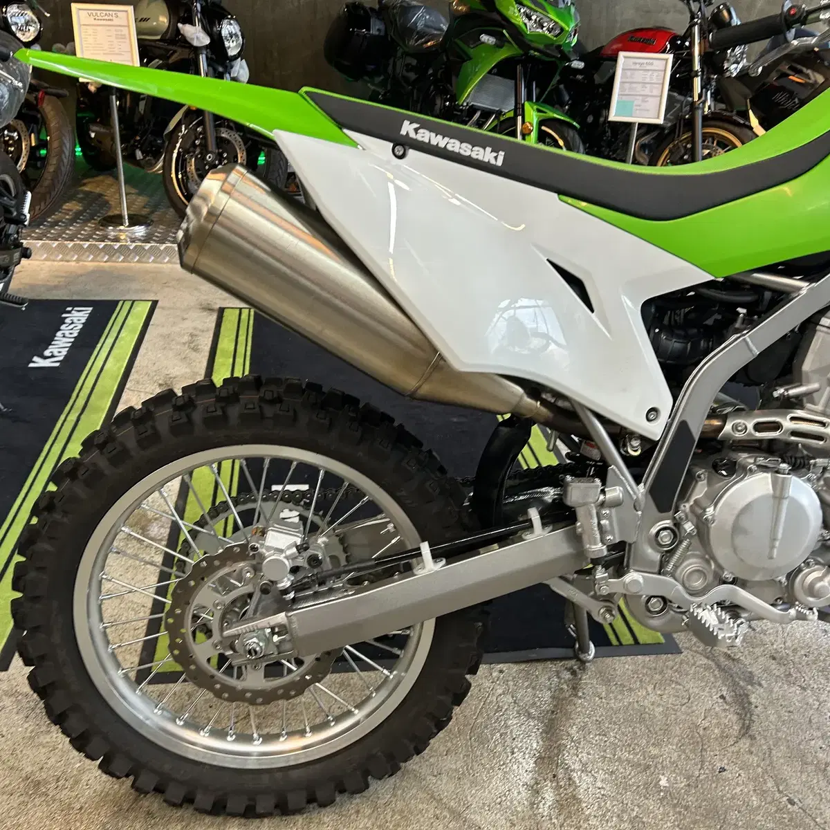 23년식 가와사키 KLX300 신차 판매