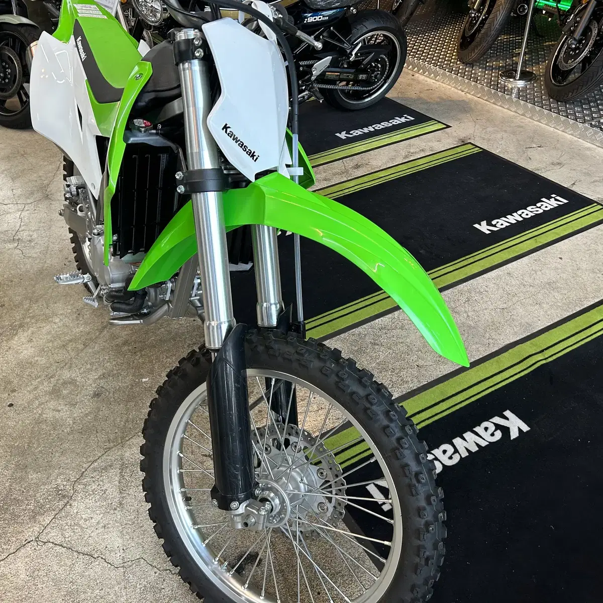 23년식 가와사키 KLX300 신차 판매