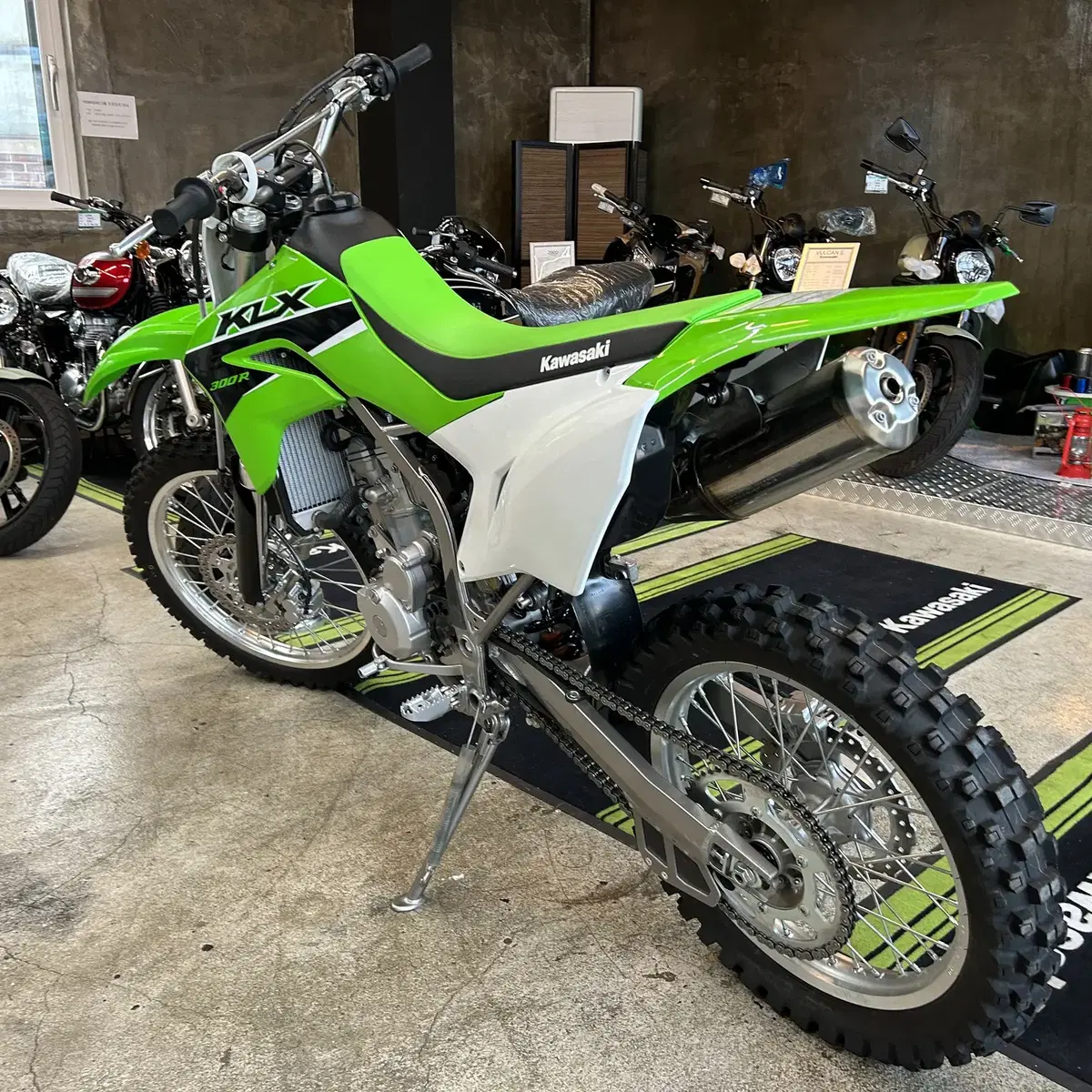 23년식 가와사키 KLX300 신차 판매