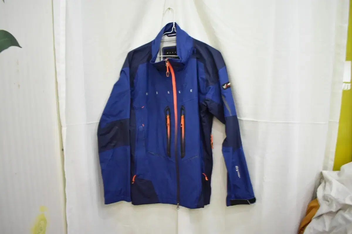 Millet Men's Windbreaker 100