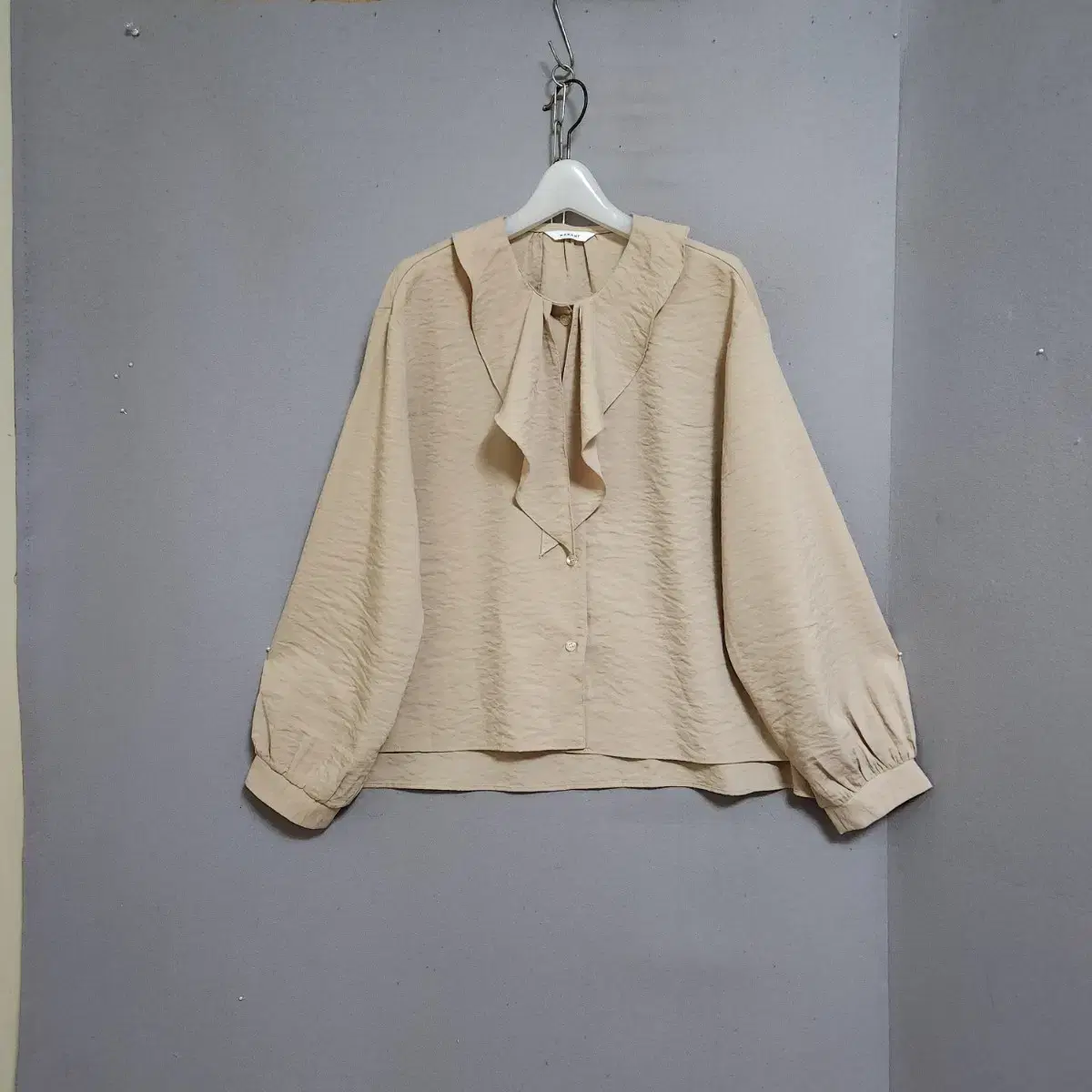 Beige blouse F n8324 Ashley's Shop