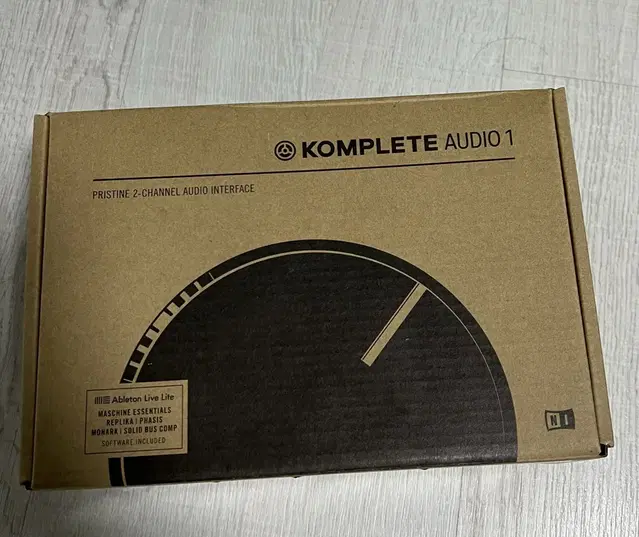 Komplete audio 1 오인페 판매합니다