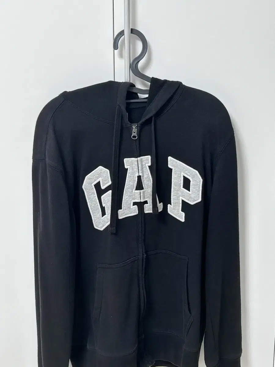 Gap Hoodie Zip-up Black