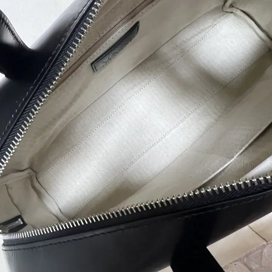 미사용 wmm Leki Leather Bag 스퀘어백 가방