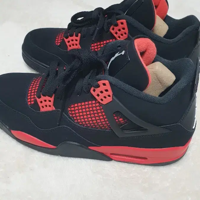 조던4 Jordan 4 Retro Red Thunder