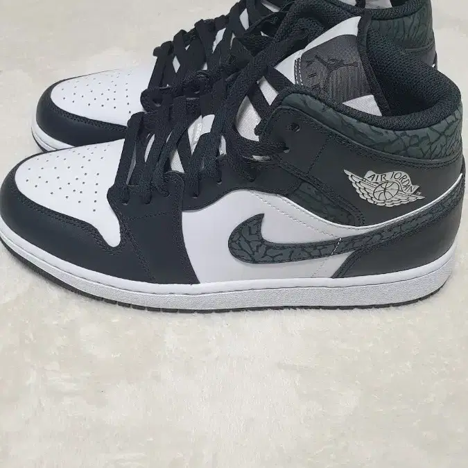 조던1 Jordan 1 Mid Off Noir 2023