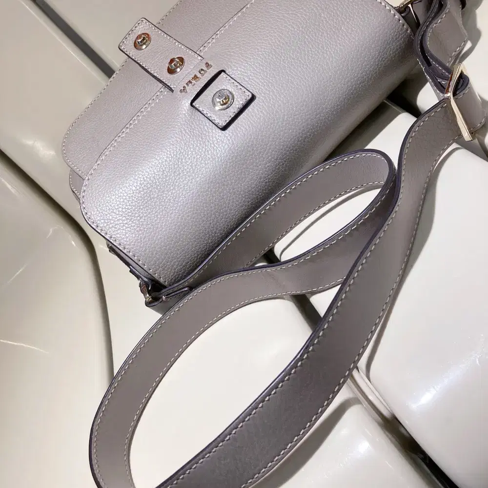 FURLA 훌라 엠마 숄더 백 스몰(BJP1 VTO SBB 852398)