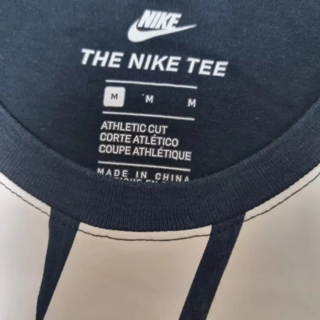 NIKE 나이키 라운드 티셔츠 반팔티