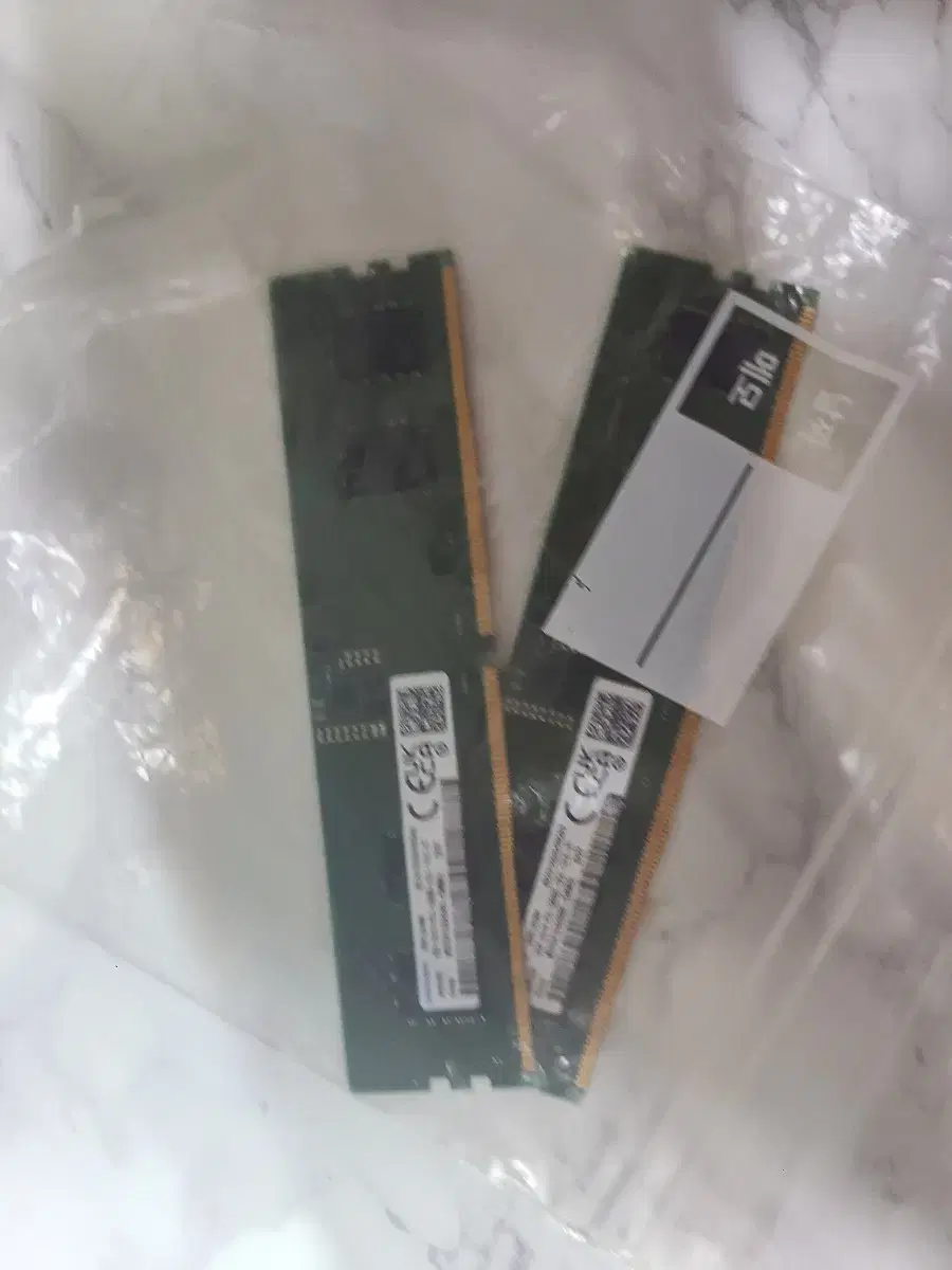 미사용 DDR5 4800 8GB RAM 2개 팝니다