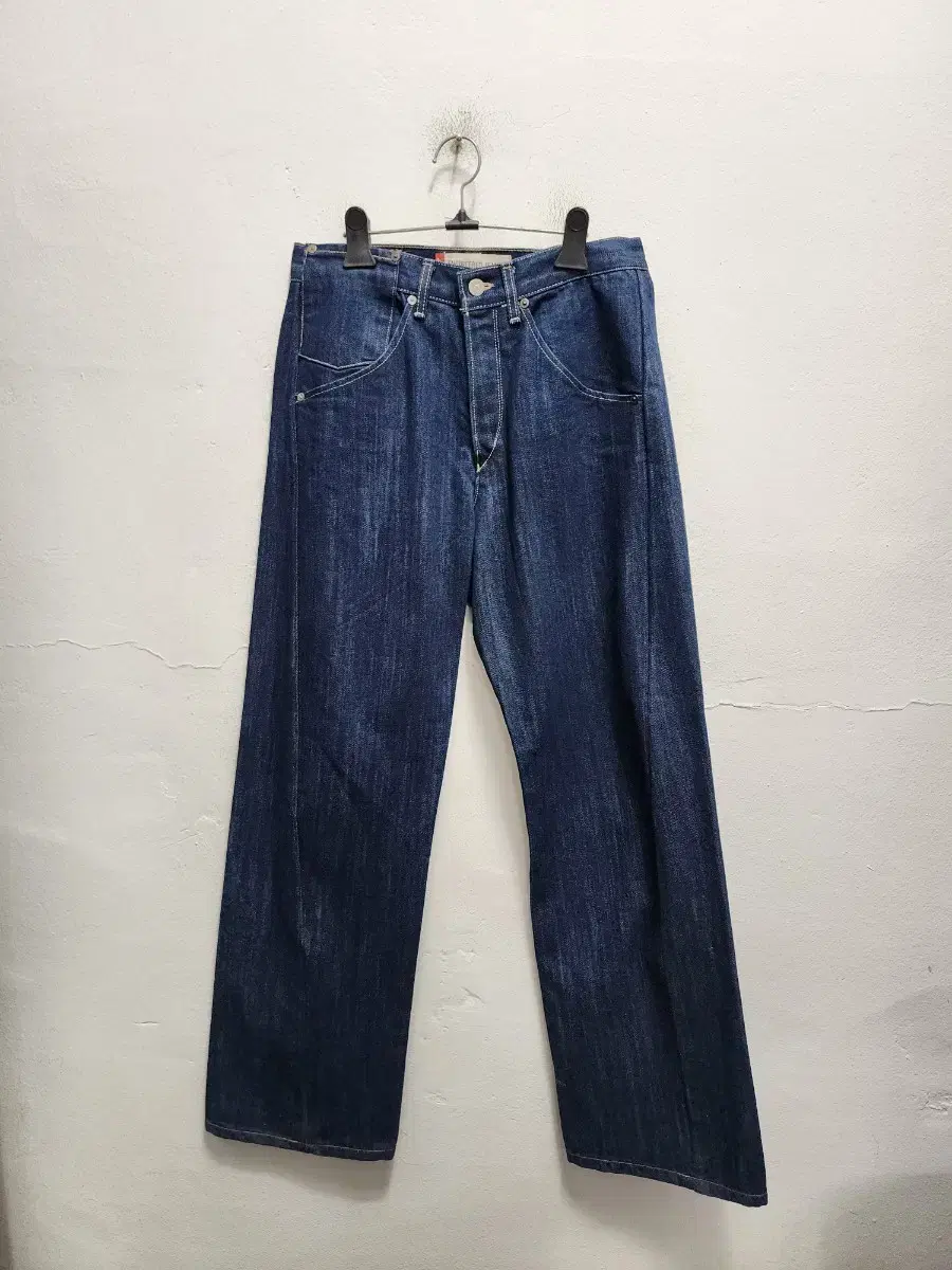 Levi's Engineered Jin Jeans