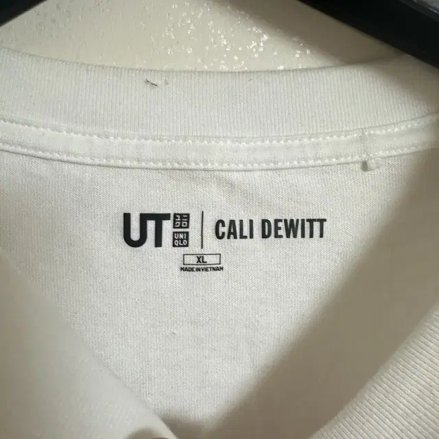 유니클로 Cali Dewitt UT XL