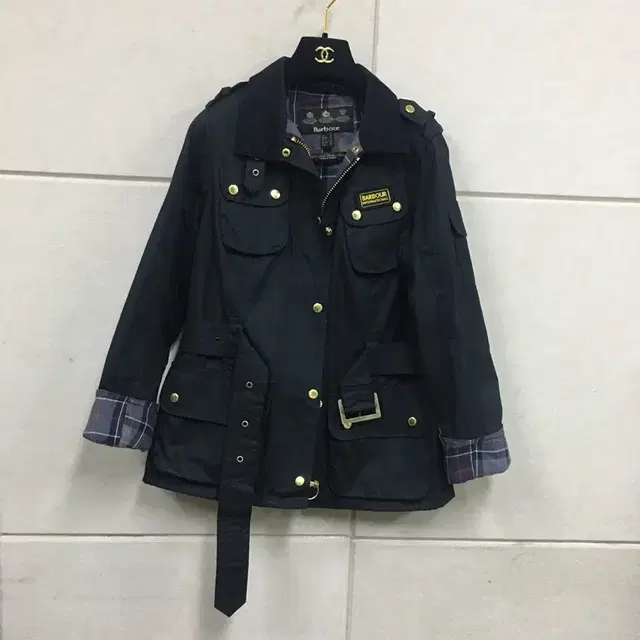 바버 barbour  정품 블랙 레이디 인터내셔날 벨트자켓 66